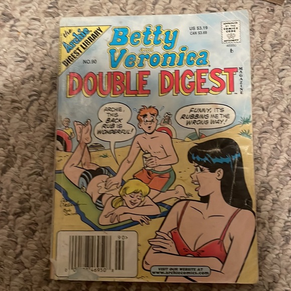 TWO PACK OF RANDOM ARCHIE OR BETTY AND VERONICA BOOK - Picture 3 of 7